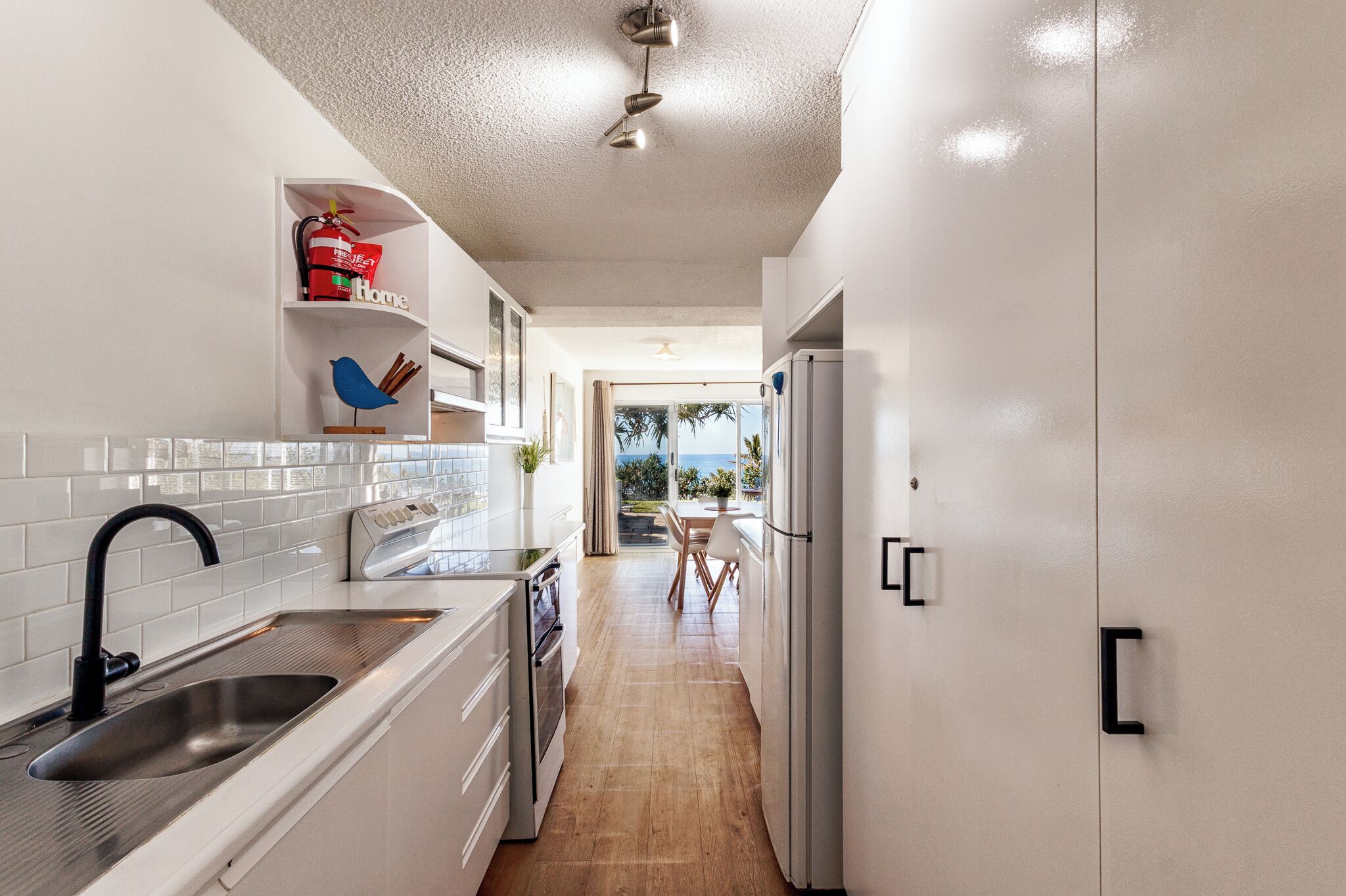 Fridge, microwave, oven, coffee/tea maker