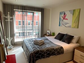 2 bedrooms, iron/ironing board, free WiFi, bed sheets
