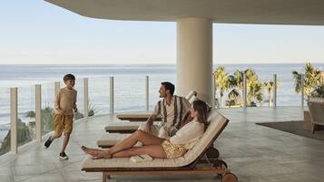 Birch Oceanfront Terrace Suite | Balcony