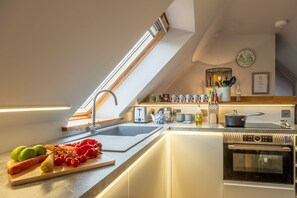 Fridge, microwave, oven, dishwasher