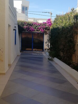 Property grounds - Luxury villa in chott mariem (Sousse)