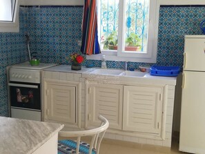 Private kitchen - Luxury villa in chott mariem (Sousse)