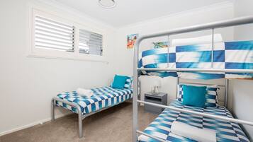 4 bedrooms, iron/ironing board, travel cot, free WiFi