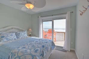 3 chambres, fer et planche à repasser, Wi-Fi, draps fournis