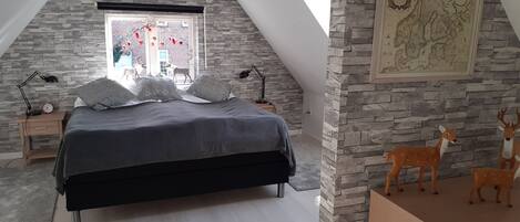 3 slaapkamers, een kluis op de kamer, een strijkplank/strijkijzer