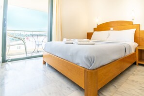 1 bedroom, in-room safe, iron/ironing board, travel cot