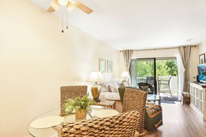 Smart TV, DVD player - Family Friendly Condo at Oceanfront Complex with Pool (St Simons Island)