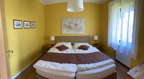 7 chambres, lit parapluie, Wi-Fi gratuit, draps fournis