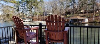 Relax among the palms at Reeled Inn on Beautiful Lake Gaston