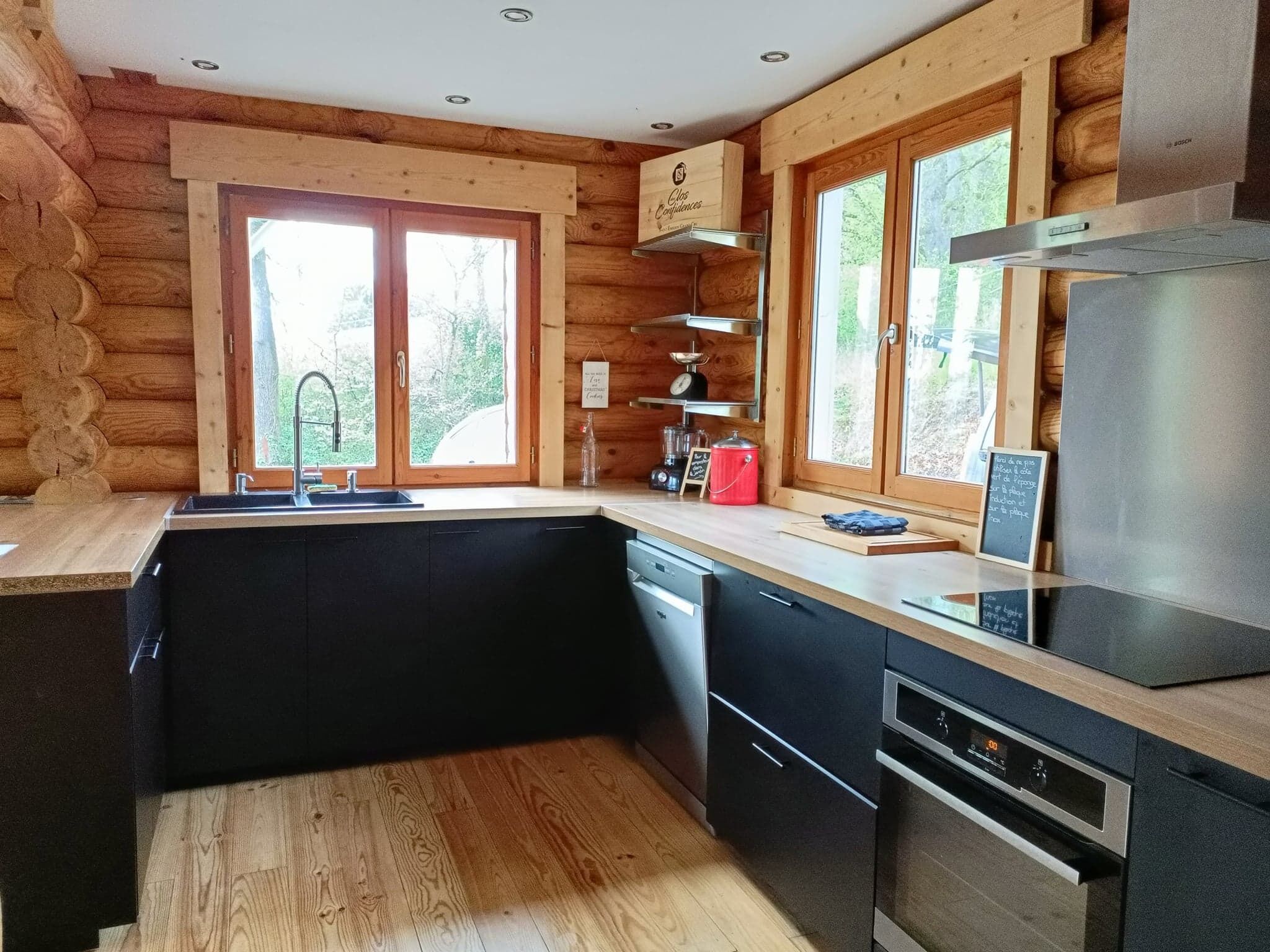 冰箱、微波炉、烤箱、炉灶