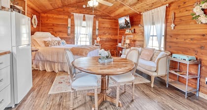Creekside Cabins - The Nest | Romantic Cottage with Creek Access