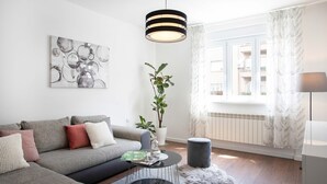Unclassified image, 3 of 20, button - Sunny 2bdr Apartment With a Balcony (Zagreb)