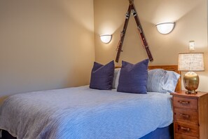 4 habitaciones, tabla de planchar con plancha y wifi gratis 