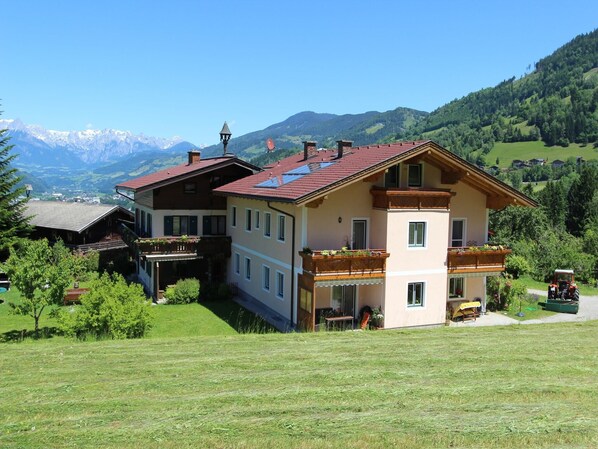 Esterni