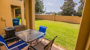 Townhome, 4 Bedrooms | Property grounds