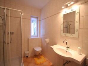 Shower - Apartment in Scheffau near Ski Slopes (Scheffau)