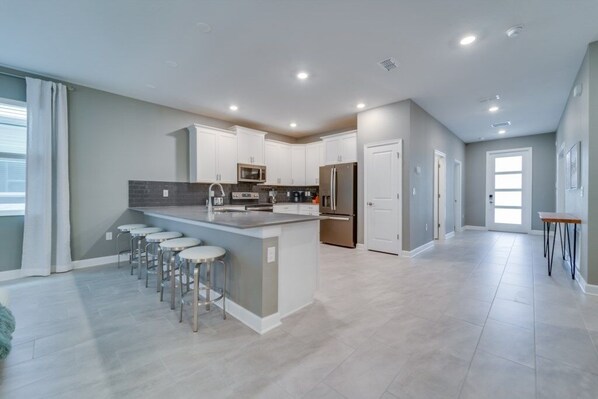 Casa, varias habitaciones | Cocina privada