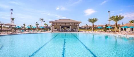 Hus, flere soverom | Basseng | Et oppvarmet basseng