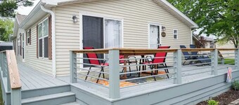 Beadle Island Bungalow - Private Beach Access