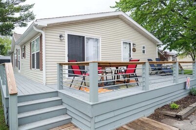 Beadle Island Bungalow - Private Beach Access