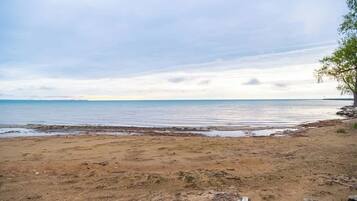 Liegestühle, Strandtücher