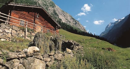 Apartment in Hinterbichl near Ski Bus