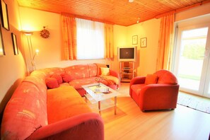 Televisión, mesa de ping pong