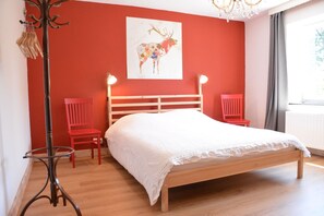 3 bedrooms, travel cot, free WiFi