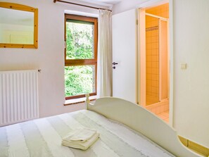 10 bedrooms, WiFi