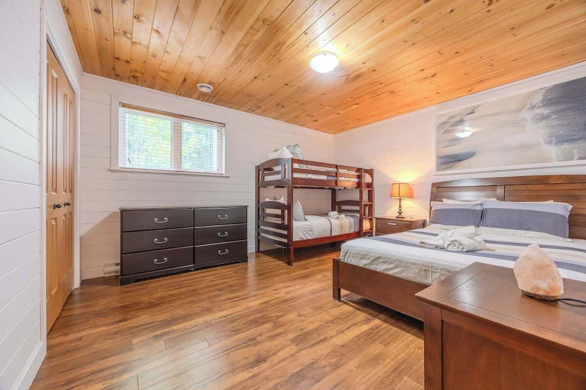 6 Schlafzimmer, Reisekinderbett, WLAN, Bettwäsche