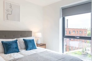 1 bedroom, iron/ironing board, WiFi, bed sheets - Stay Zeni, Ouse Court York Smart 1 Bed Apartment (York)