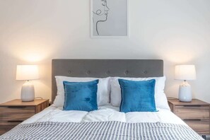 1 chambre, fer et planche à repasser, Wi-Fi, literie fournie
