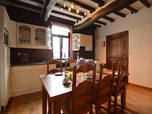 Dining - Farm Stay with Sauna, Teuven (Teuven)