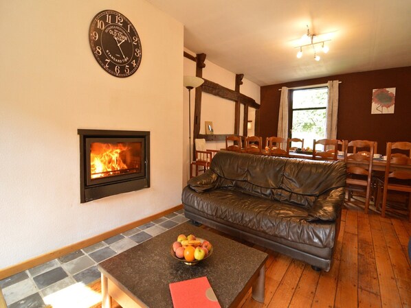 Interior - Farm Stay with Sauna, Teuven (Teuven)