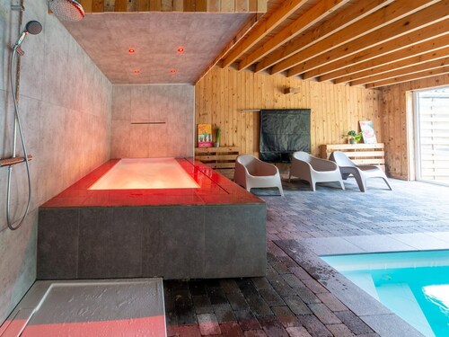 Mansion with Pool & Bar