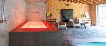 Mansion with Pool & Bar