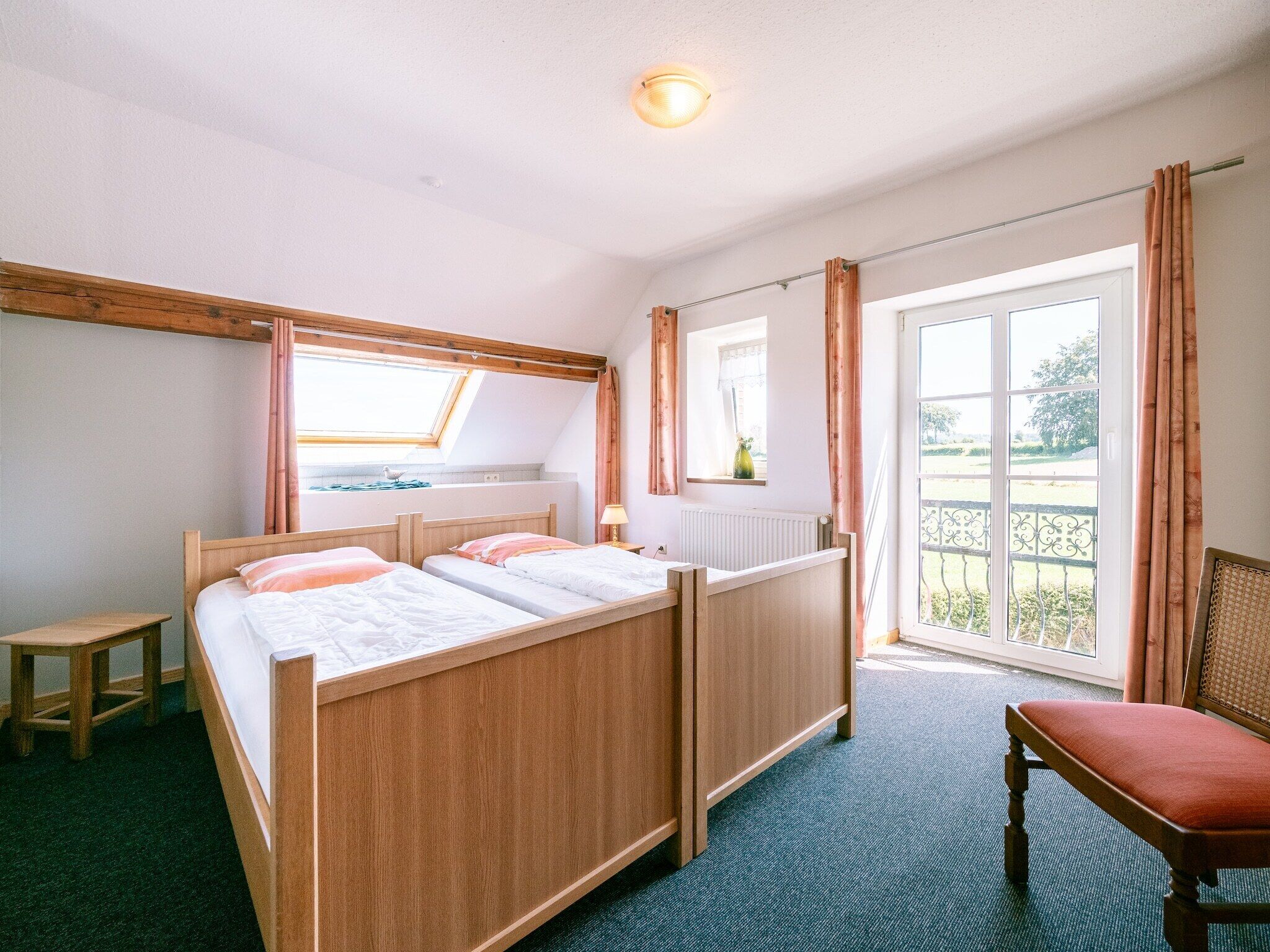 10 Schlafzimmer, WLAN