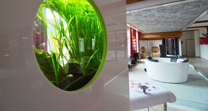 Cozy Stay with Pool & Nature