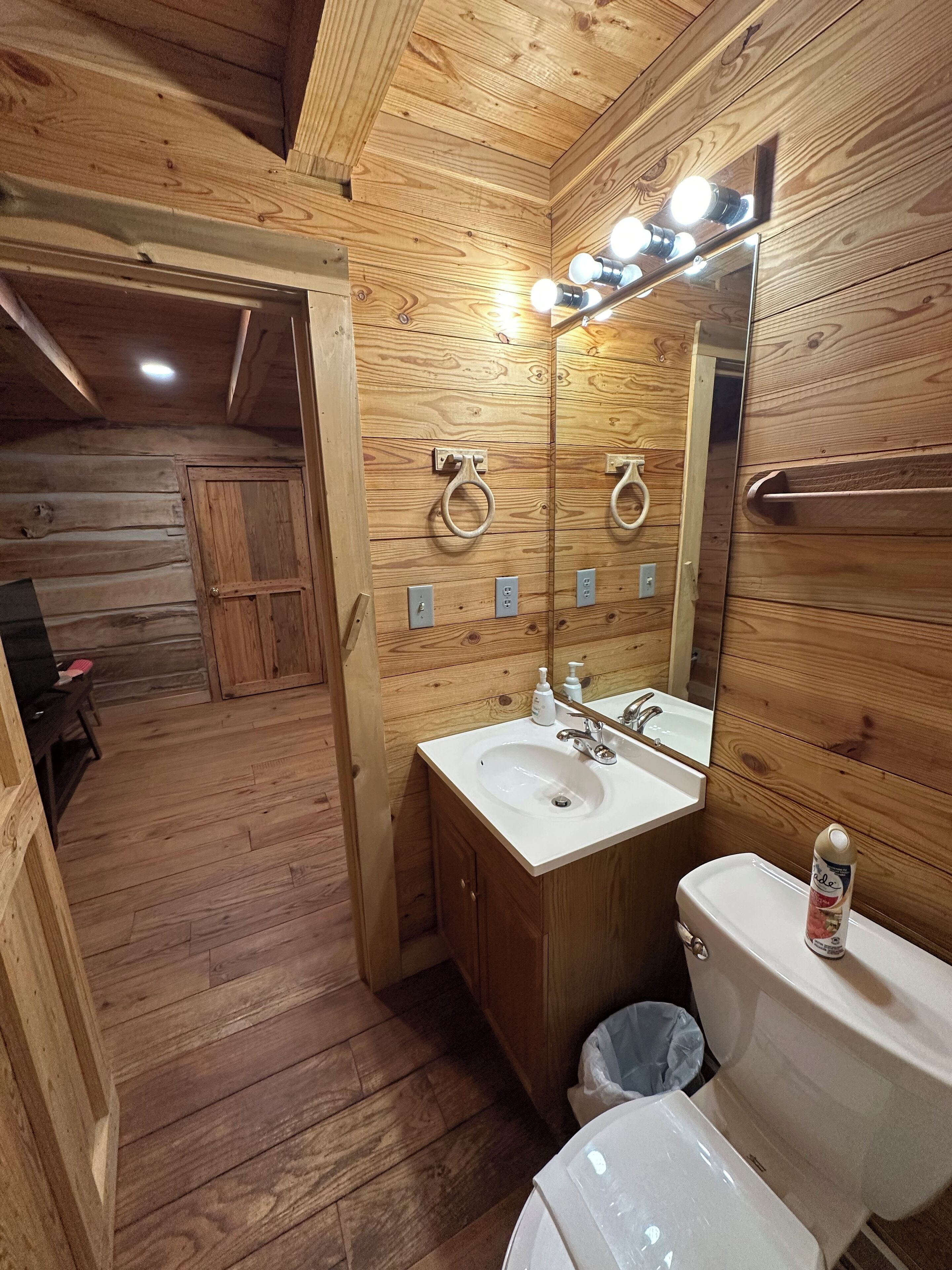 Badekar, håndklæder, Toiletpapir