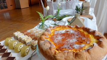 Aamiainen ja illallinen