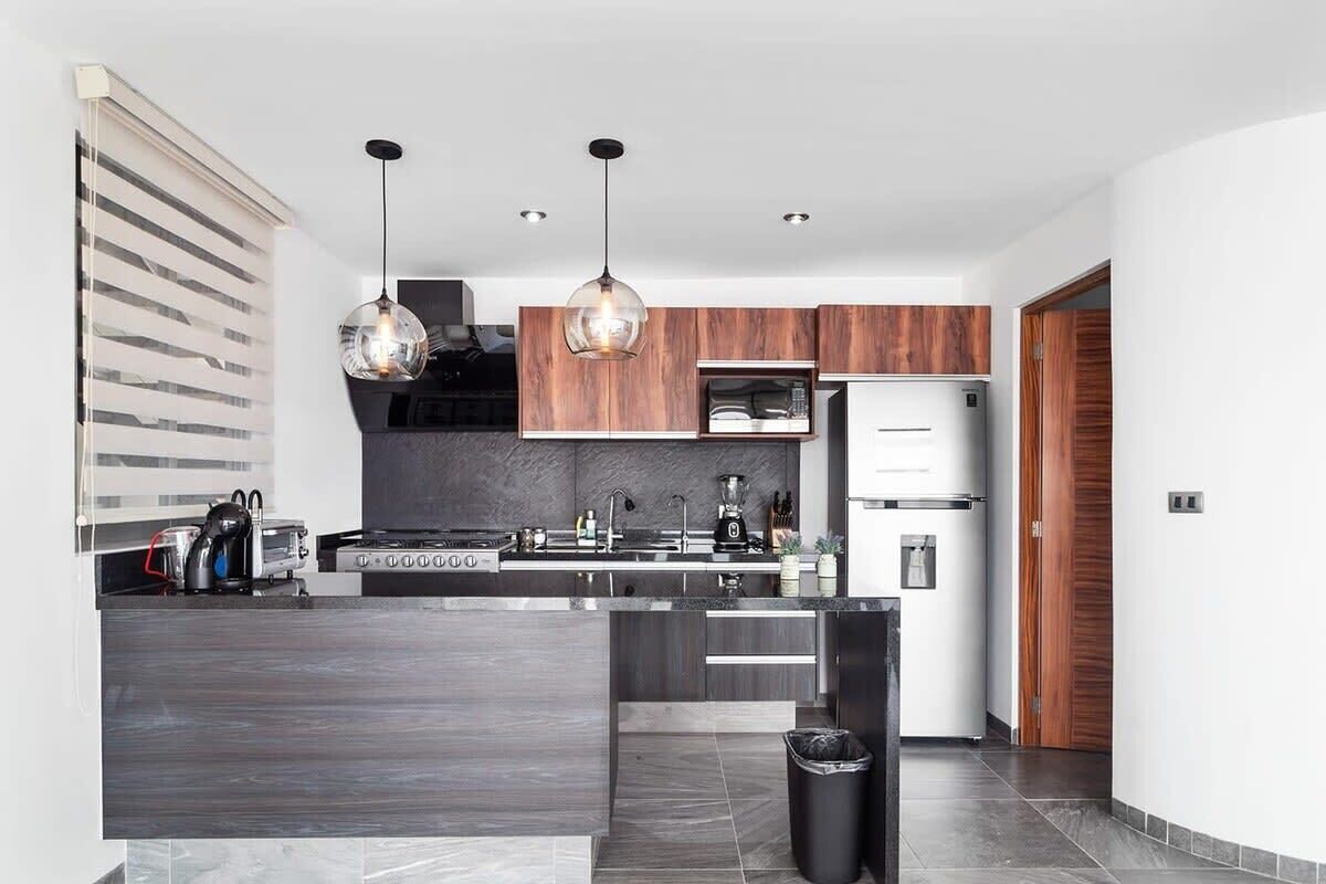 Fridge, microwave, oven, stovetop