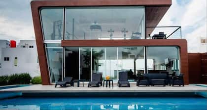 MS Excelente Suite Alberca Milenio