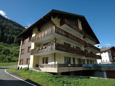 Apartment in Blatten with Mountain Views & Open Kitchen