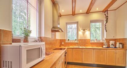 Spacious Mountain Retreat