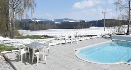 Maison prĂšs des pistes de ski Sumava