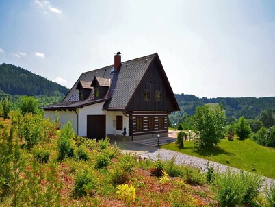 Casa de vacaciones con jardín en Stupná
