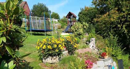 Wohnung in Lichtenhain mit Teich