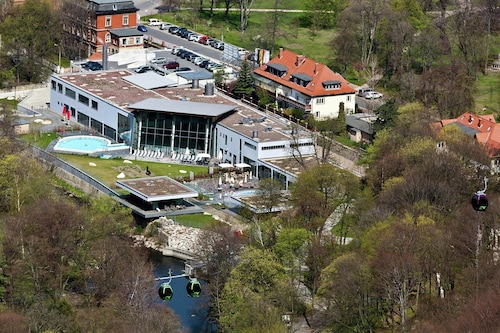 Spacious Multi-Level Stay