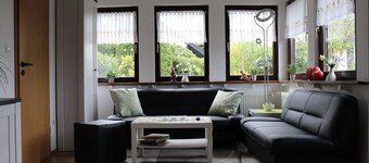 Ruhiger Bungalow am Hennesee avec terrasse