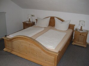 2 bedrooms, WiFi - Ferienwohnung, Ingenried (Ingenried)